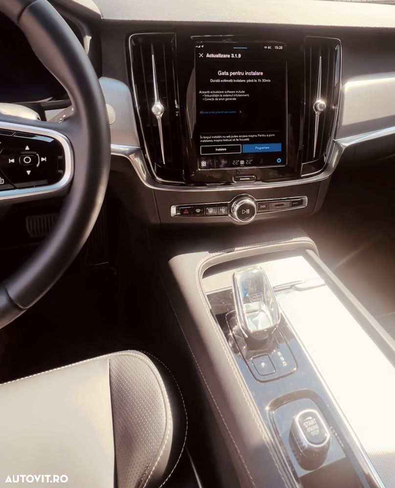 Volvo S90 B4 MHEV AT Plus Bright - 24