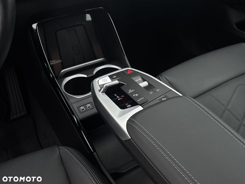 BMW X1 - 18