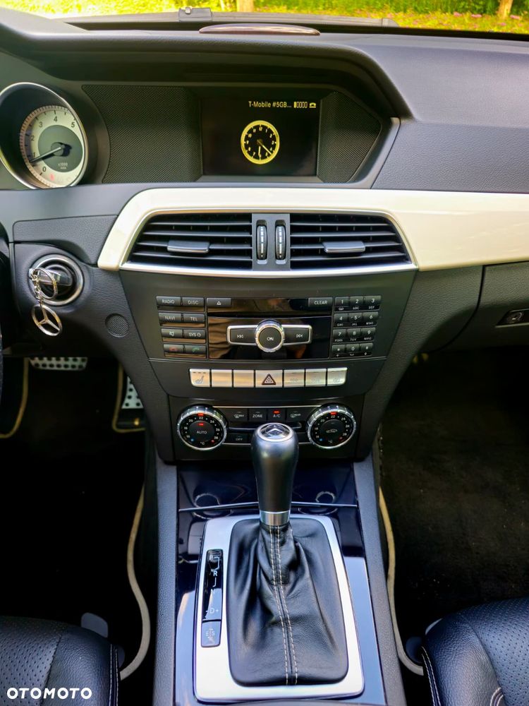 Mercedes-Benz Klasa C 180 (BlueEFFICIENCY) 7G-TRONIC - 22