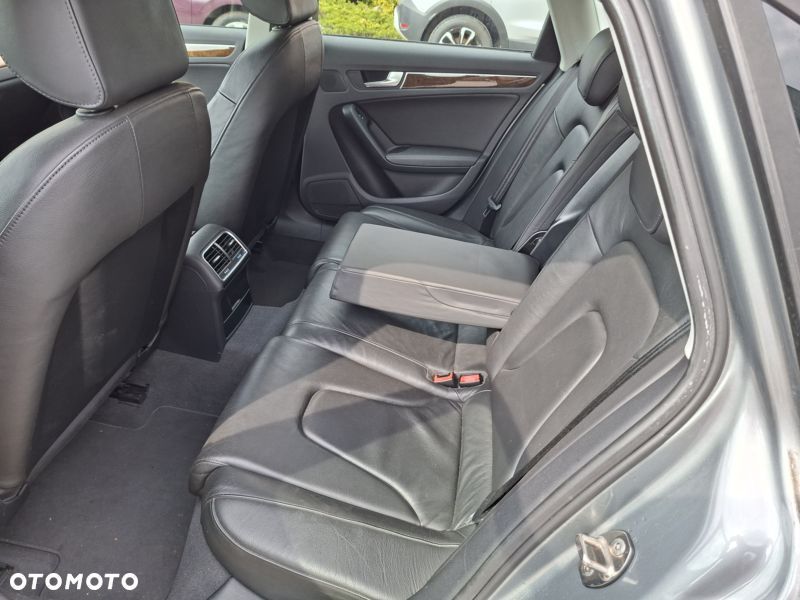 Audi A4 Limousine 2.0 TDI DPF Ambition - 19