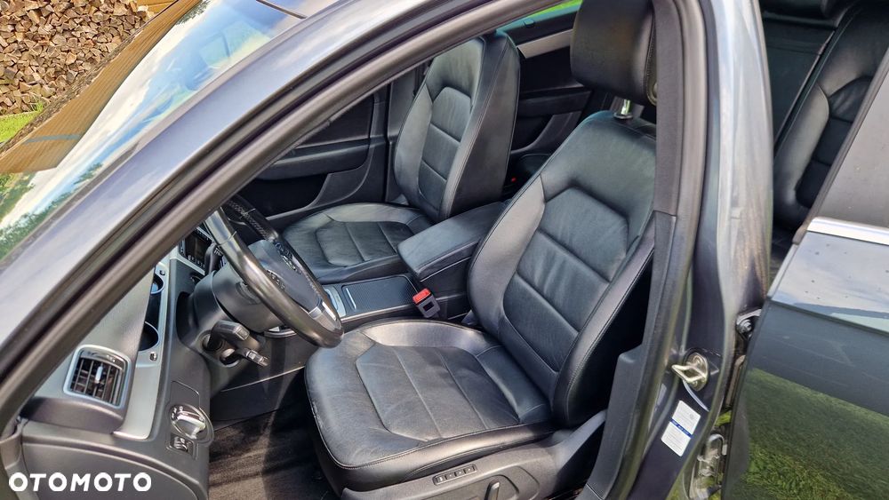 Volkswagen Passat 2.0 TDI 4Motion DSG BlueMotion Tech Highline - 33