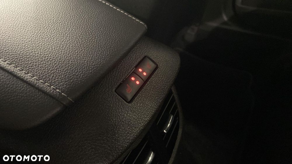 Ford Mondeo 2.0 EcoBlue Titanium - 28