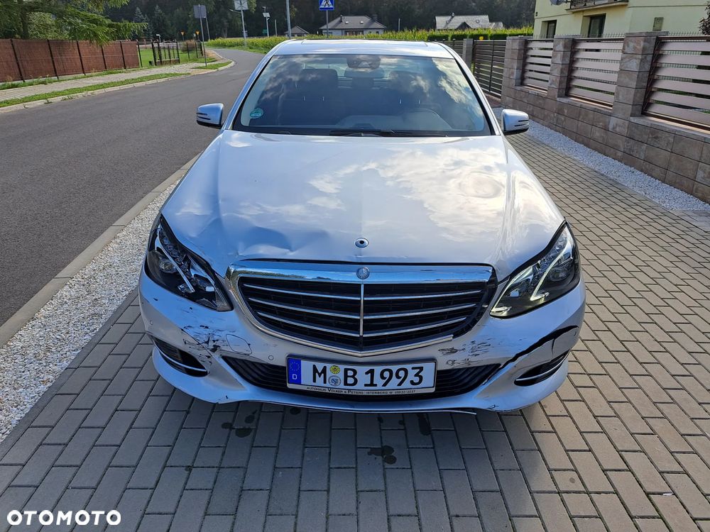 Mercedes-Benz Klasa E 250 7G-TRONIC - 18