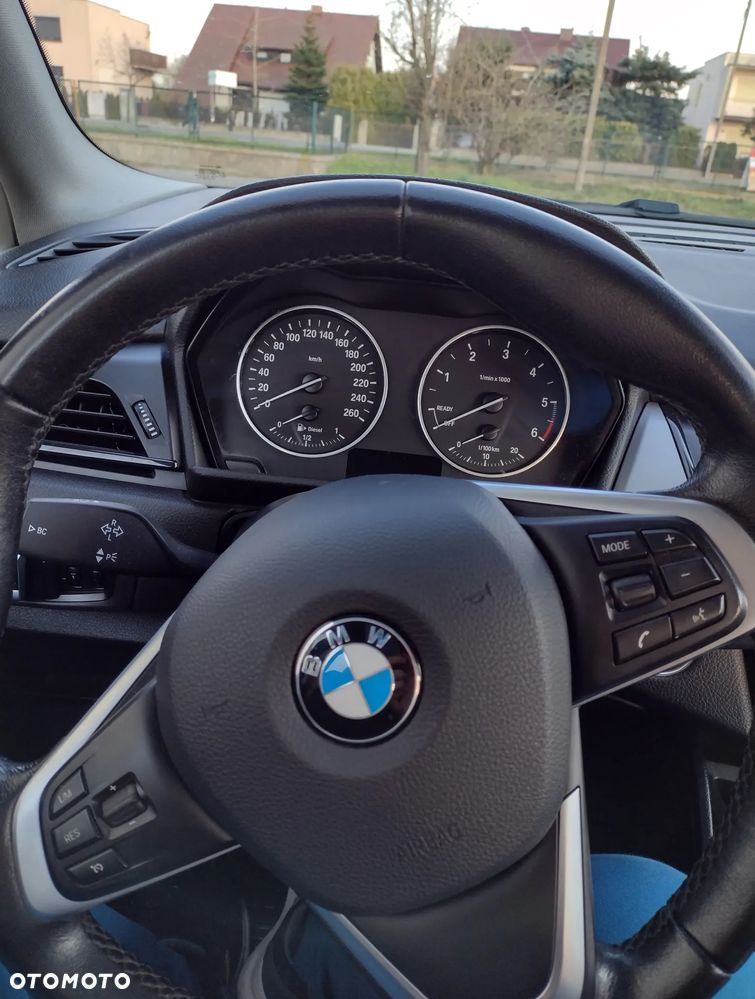 BMW Seria 2 214d - 9