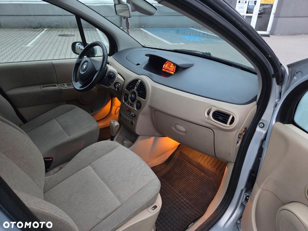 Renault Modus - 18