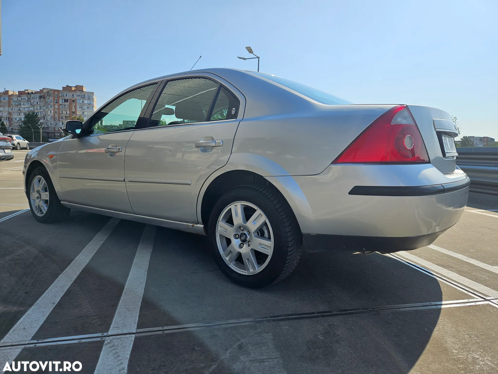 Ford Mondeo 2.0TDCi Ghia - 3