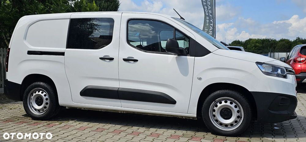 Toyota ProAce Kombi 1.5 D-4D Medium 2,6t - 9