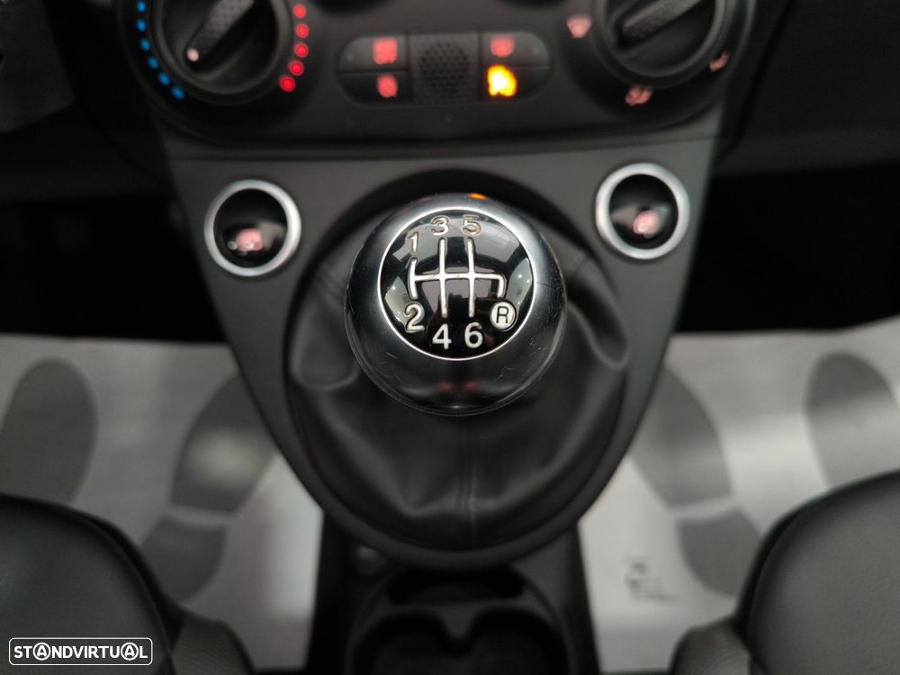 Fiat 500C 1.0 Hybrid Connect - 17