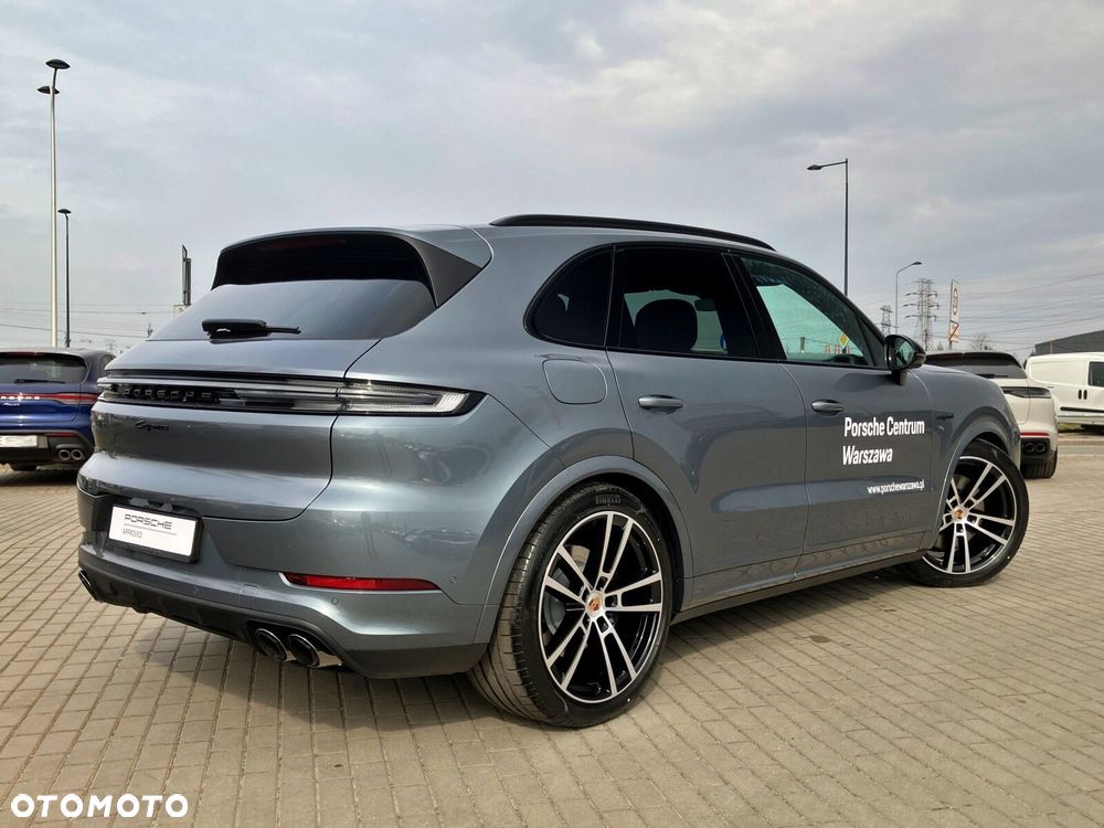Porsche Cayenne - 6
