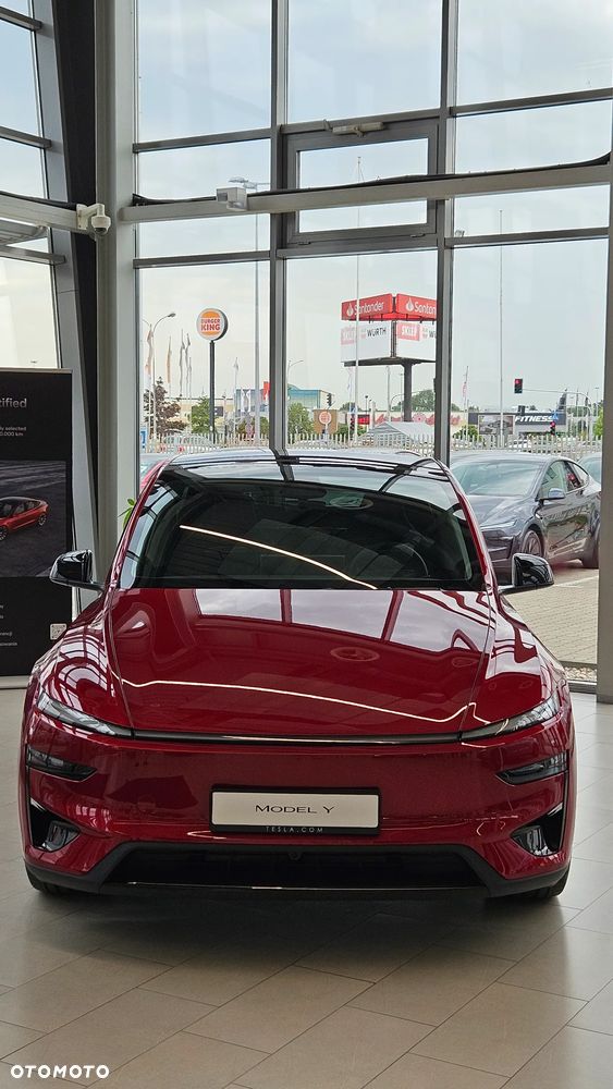 Tesla Y Performance AWD - 8
