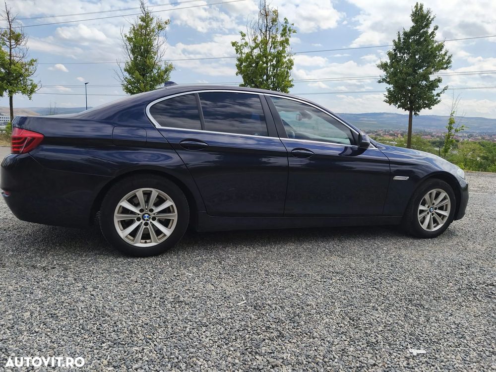 BMW Seria 5 518d - 13