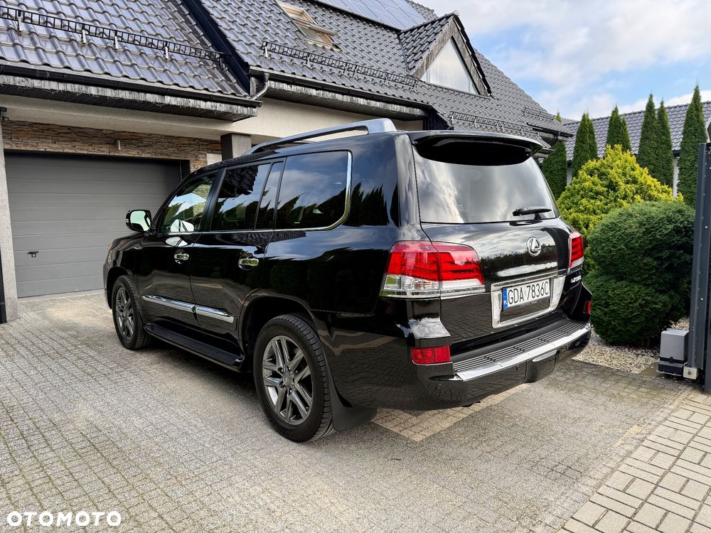 Lexus LX - 5