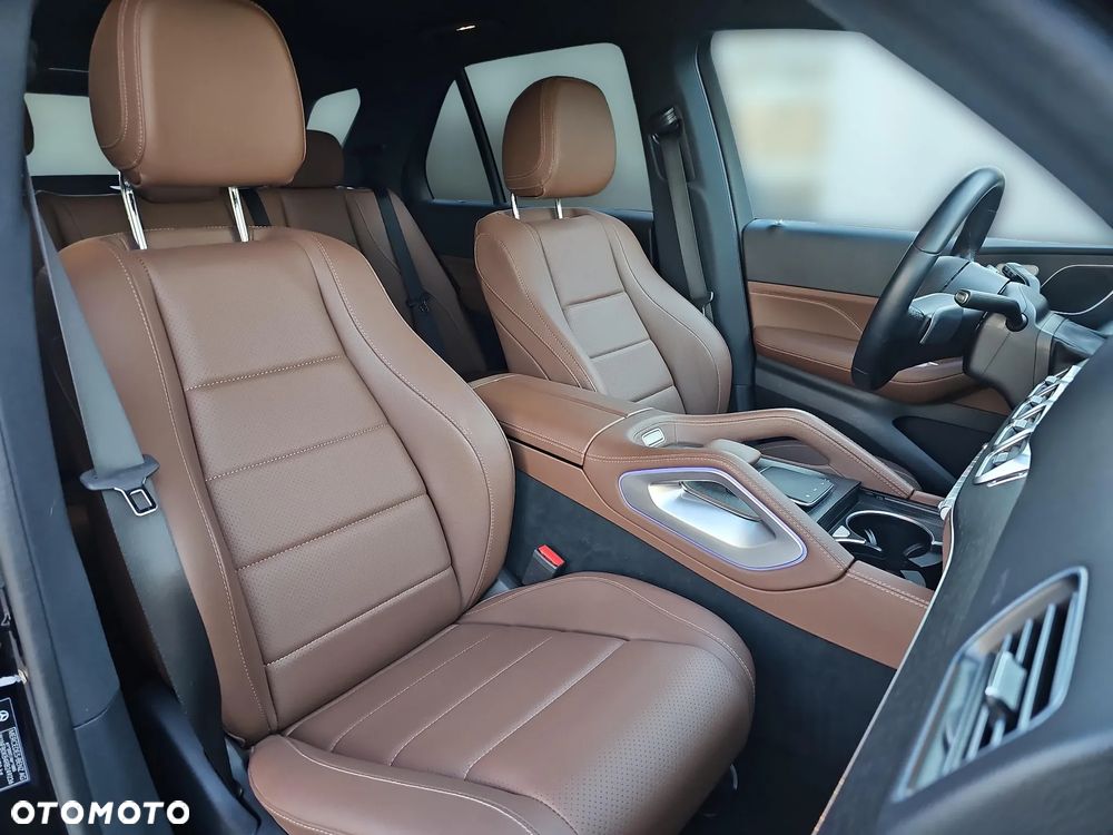 Mercedes-Benz GLE 300 d 4Matic 9G-TRONIC AMG Line Advanced Plus - 13
