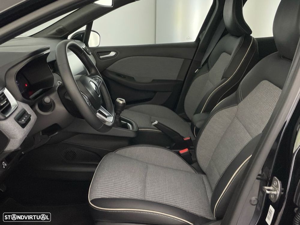 Renault Clio 1.0 TCe Techno Bi-Fuel - 11