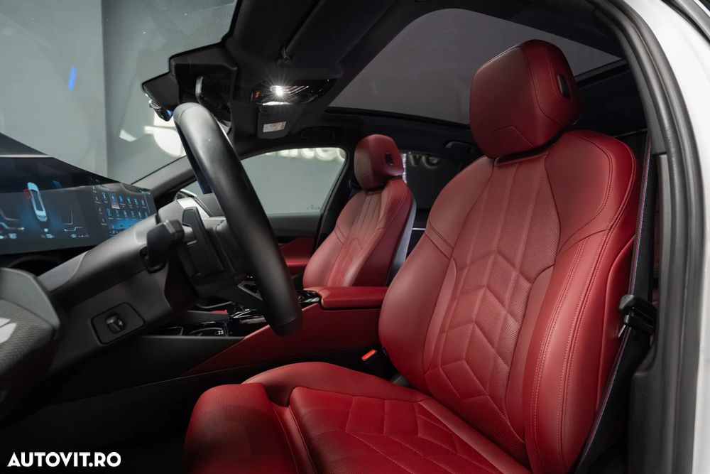 BMW Seria 5 520i AT MHEV - 24