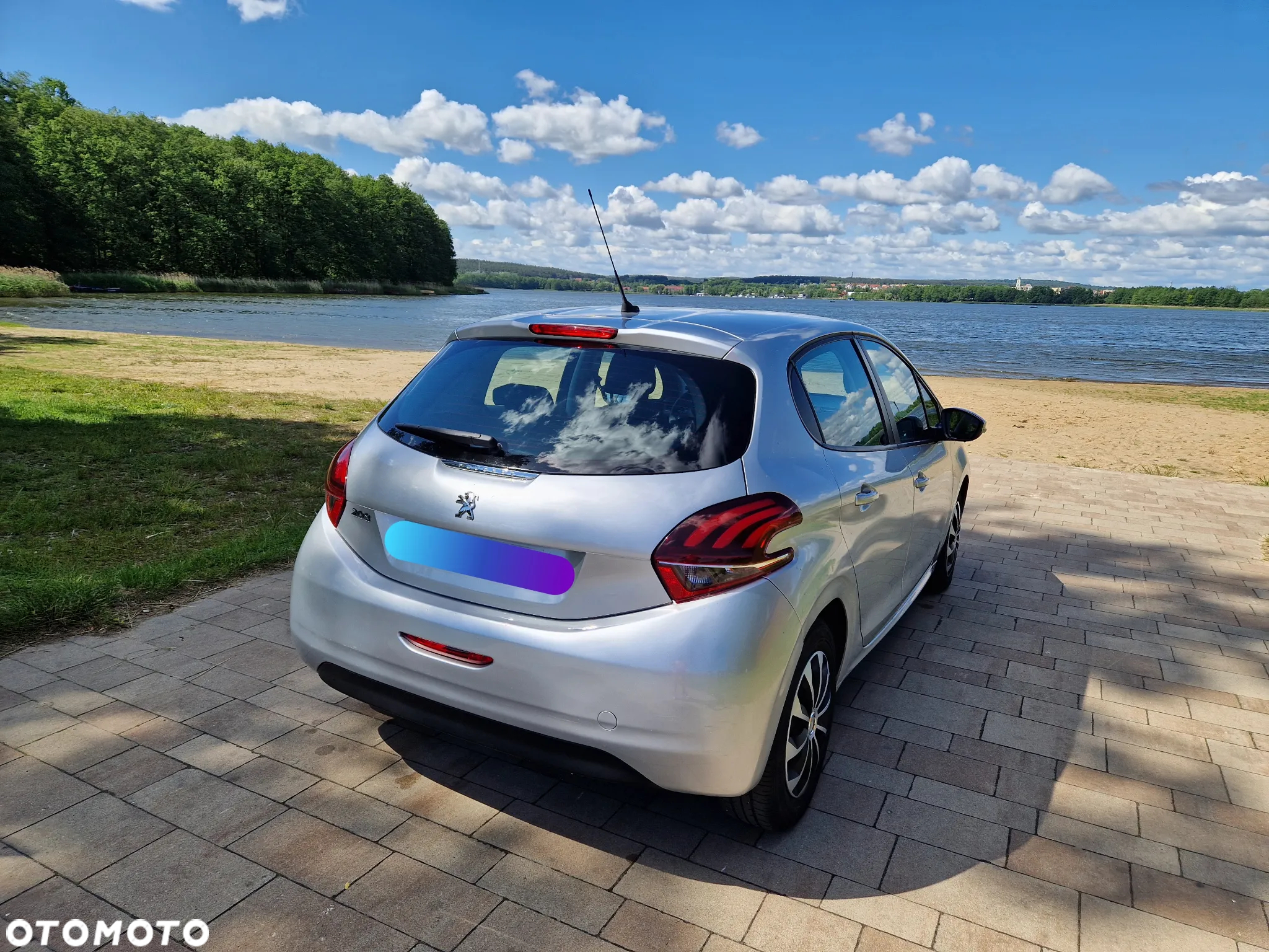 Peugeot 208 1.6 BlueHDi Active - 11