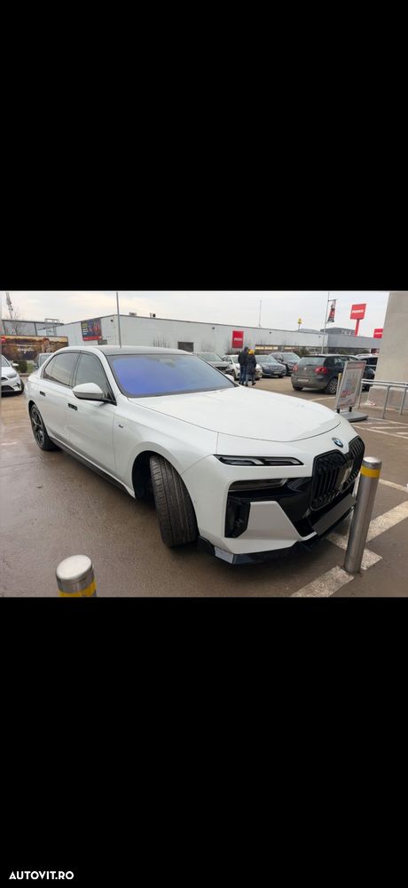 BMW Seria 7 740Le xDrive iPerformance - 9