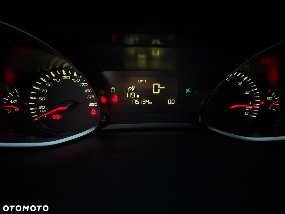 Peugeot 308 110 e-THP Stop & Start Active - 34