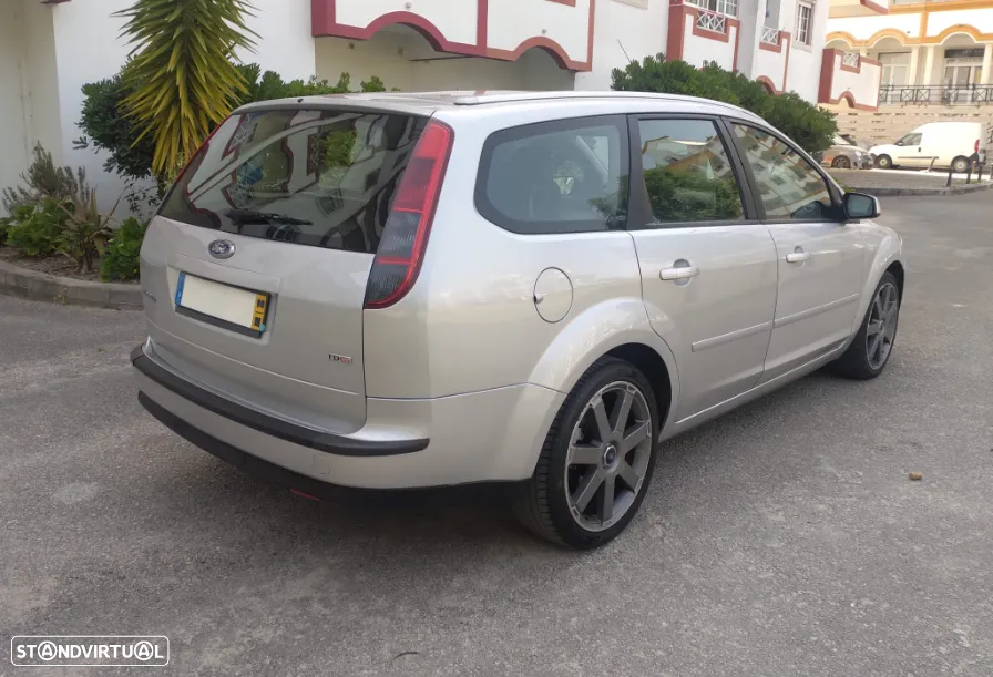 Ford Focus SW 1.6 TDCi Titanium - 5