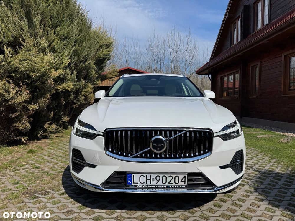 Volvo XC 60 T8 Plug-In Hybrid AWD Inscription - 2