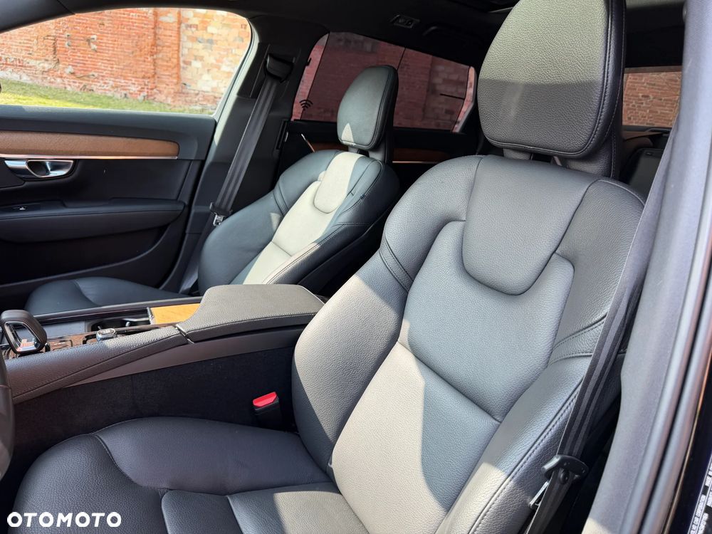 Volvo S90 - 25