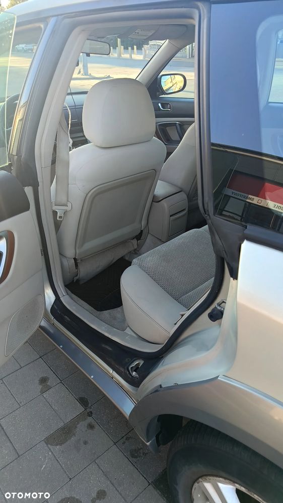 Subaru Legacy 2.5i AT - 6