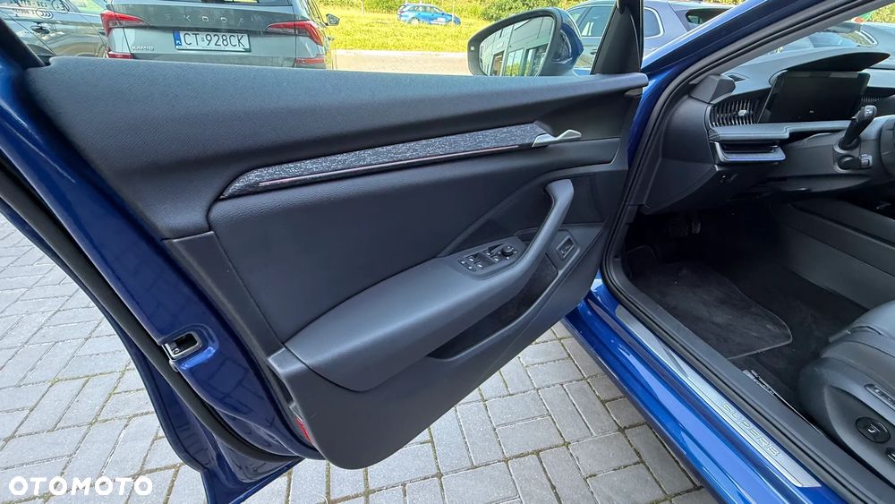 Skoda Superb 2.0 TDI SCR Selection DSG - 22