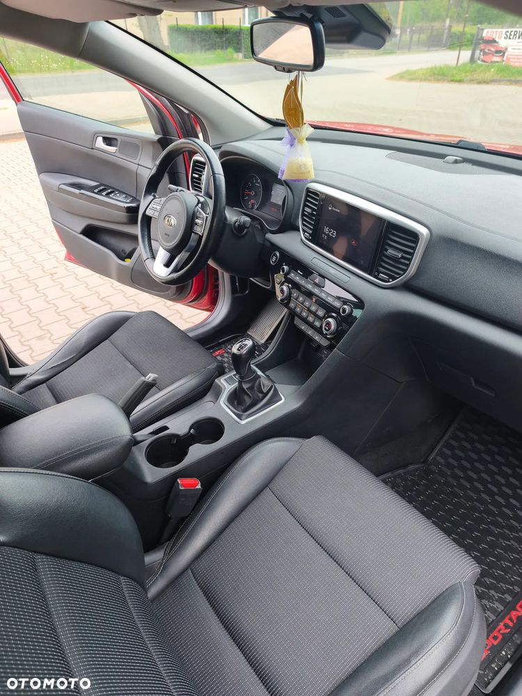 Kia Sportage 1.6 GDI Black Edition 2WD - 10
