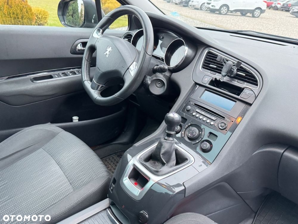 Peugeot 5008 - 6