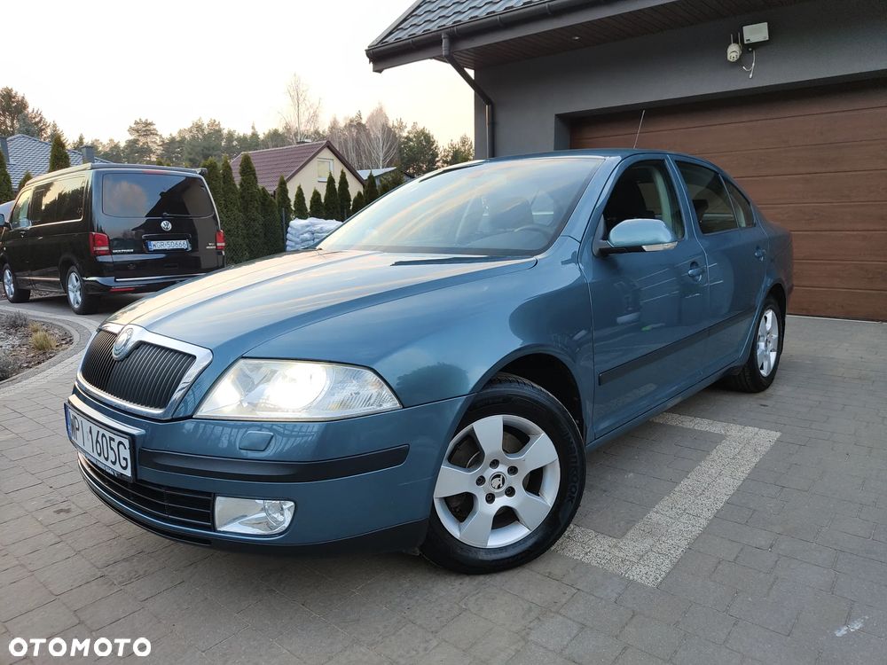 Skoda Octavia 1.6 Elegance - 2