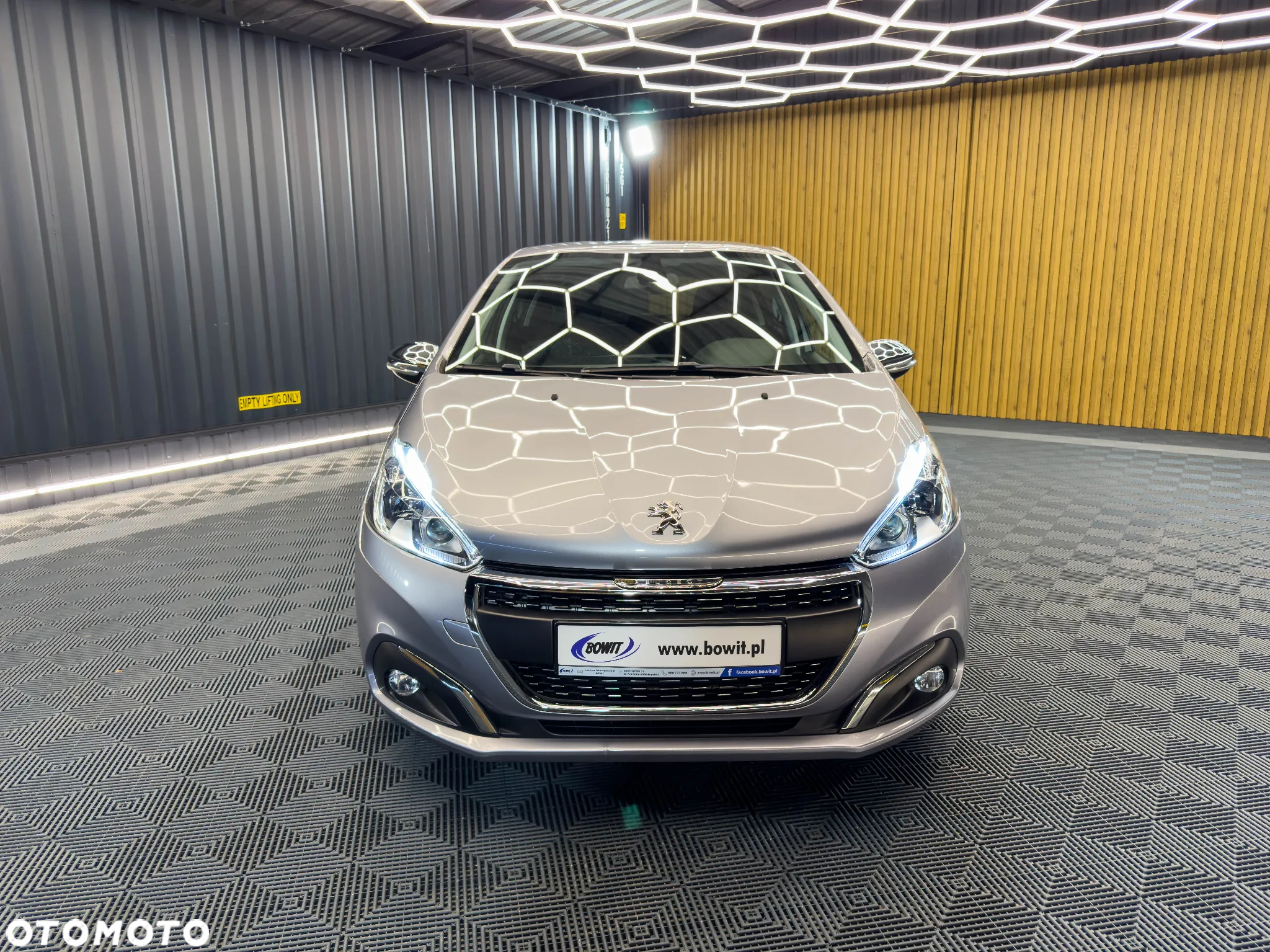 Peugeot 208 PureTech 82 Start & Stop Style - 6