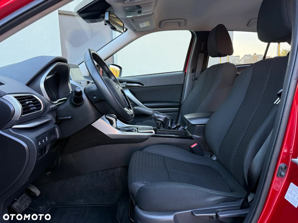 Mitsubishi Eclipse Cross - 22