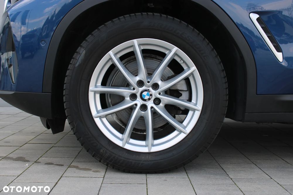BMW X3 xDrive20i - 9