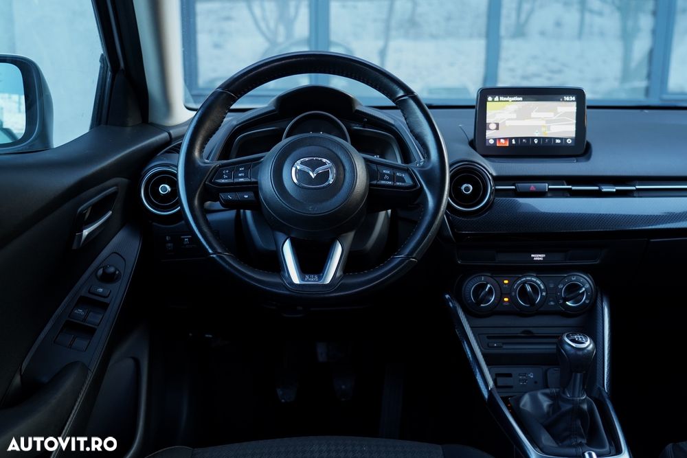 Mazda 2 CD105 Attraction - 9