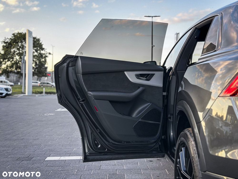 Audi Q8 - 36