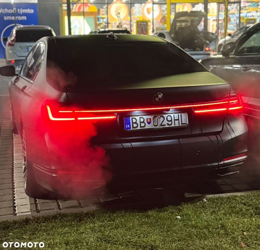 BMW Seria 7 730d xDrive - 13