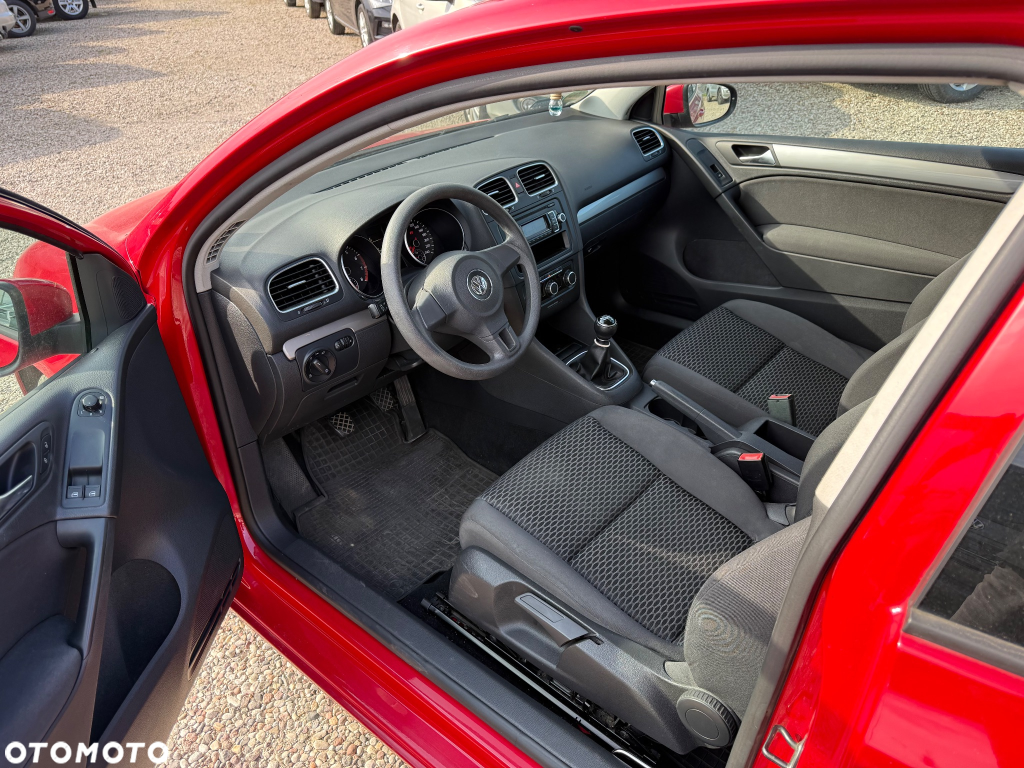 Volkswagen Golf - 18