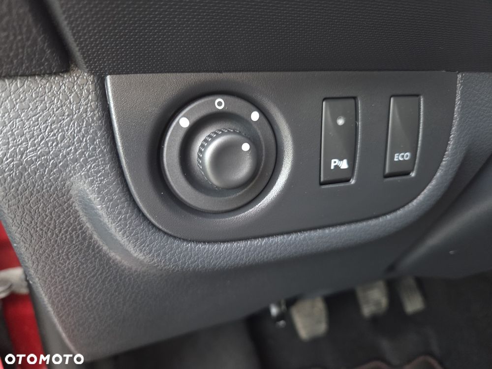 Dacia Sandero 1.0 TCe Laureate S&S - 14