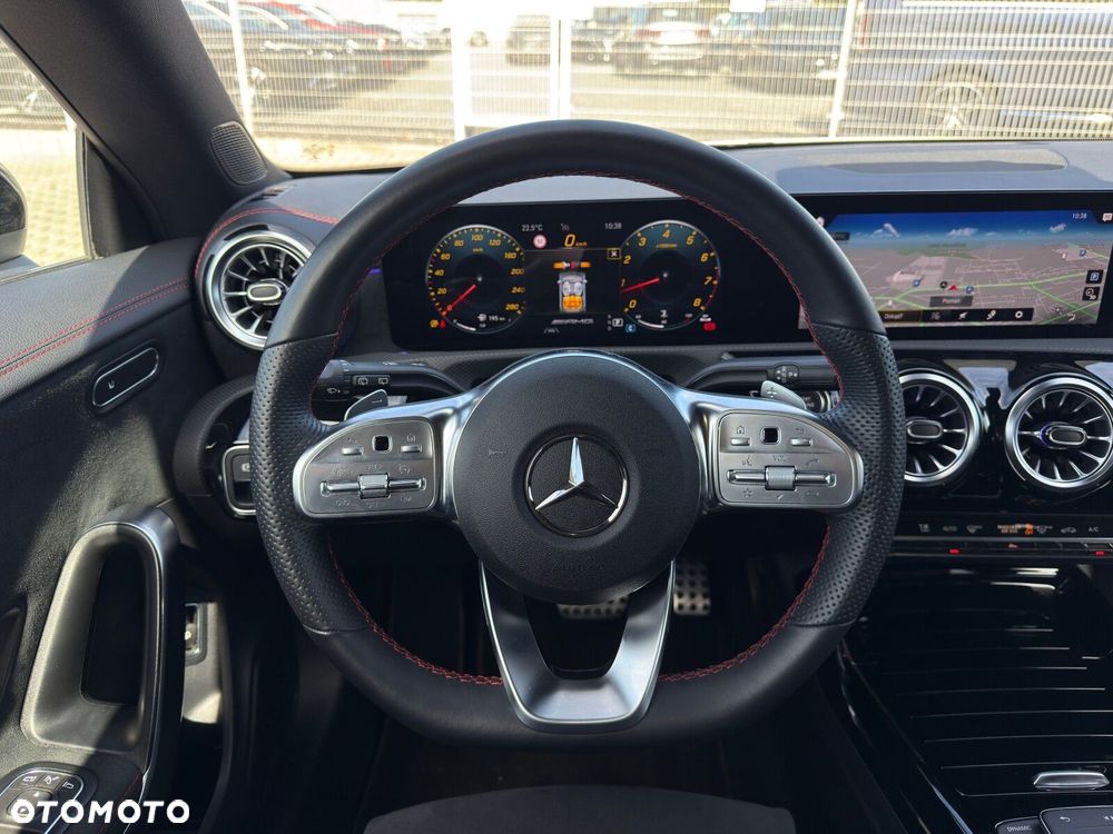 Mercedes-Benz CLA AMG 35 4-Matic 7G-DCT - 16