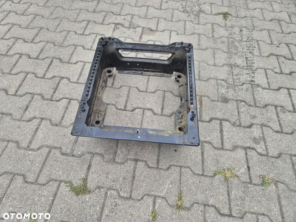 PODSTAWA FOTELA LEWA KIEROWCY FORD TRANSIT MK8 14r. + - 1