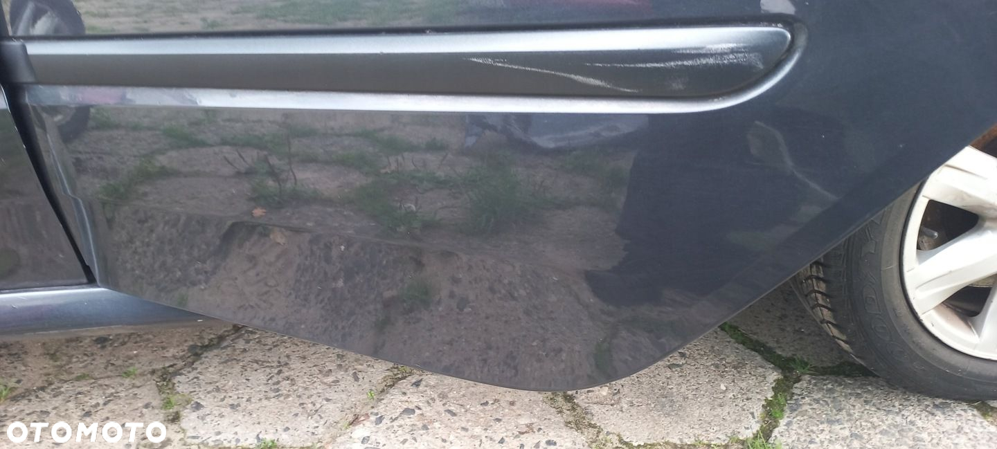 DRZWI TYLNE LEWE RENAULT LAGUNA III TEB 66 - 3