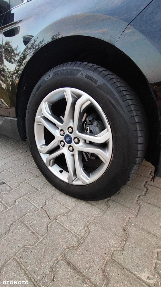 Ford Edge - 26