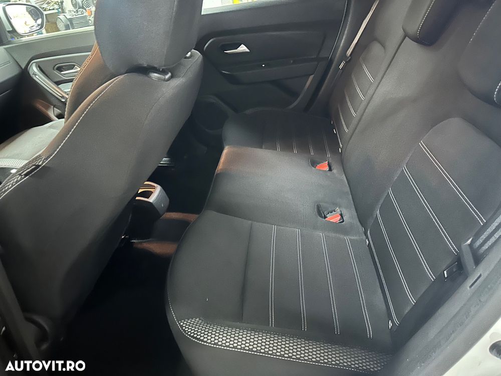 Dacia Duster 1.5 Blue dCi 4WD Prestige - 11