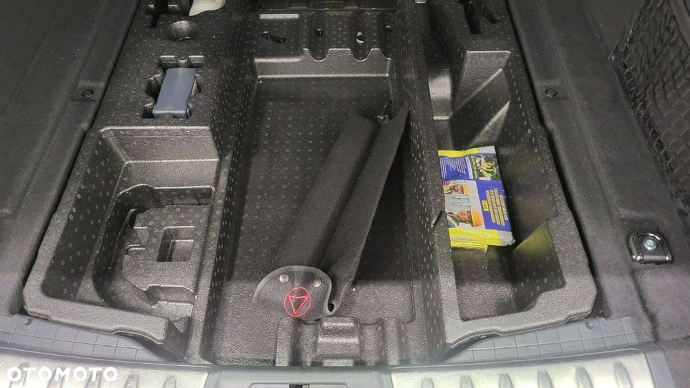 Jaguar F-Pace 5.0 V8 P550 AWD SVR - 25