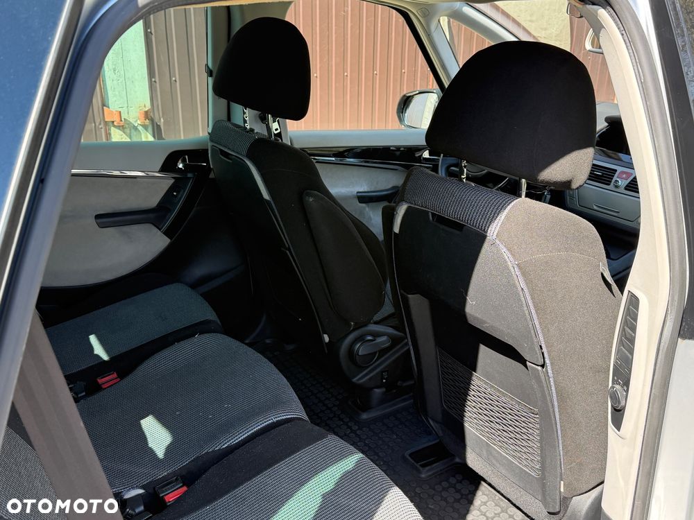 Citroën C4 Picasso 2.0 HDi FAP Exclusive - 9
