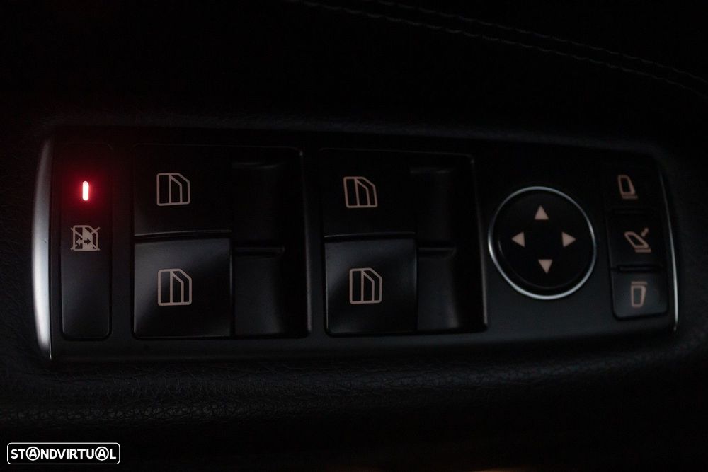 Mercedes-Benz E 220 CDi BlueEfficiency Auto - 19