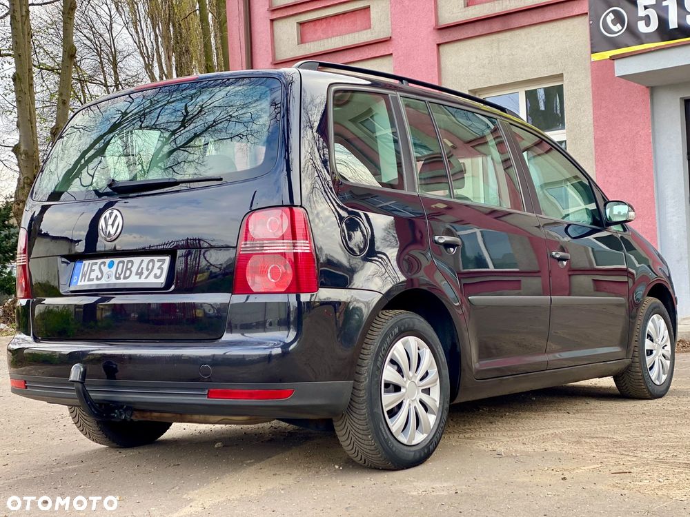 Volkswagen Touran - 7