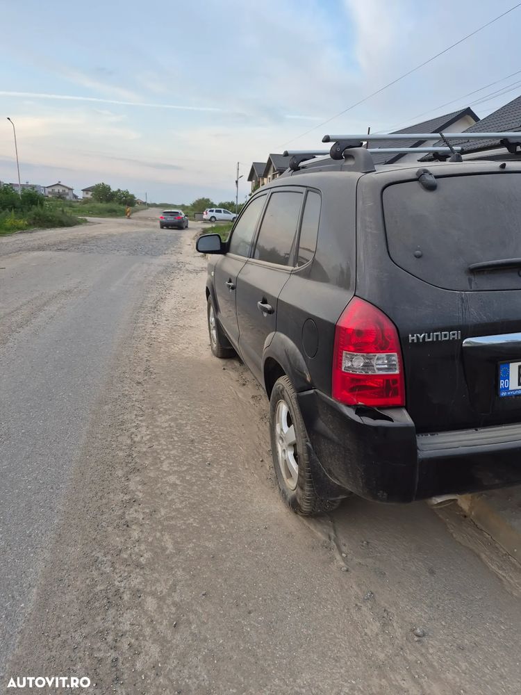 Hyundai Tucson 2.0 CRDI VGT 4WD - 2