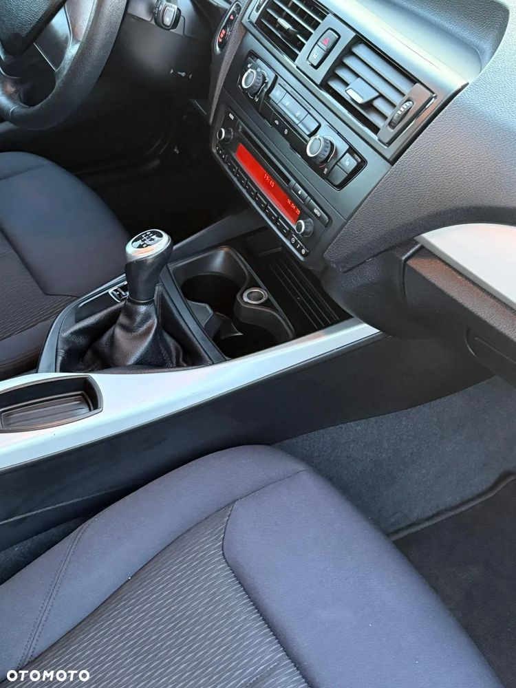 BMW Seria 1 - 17