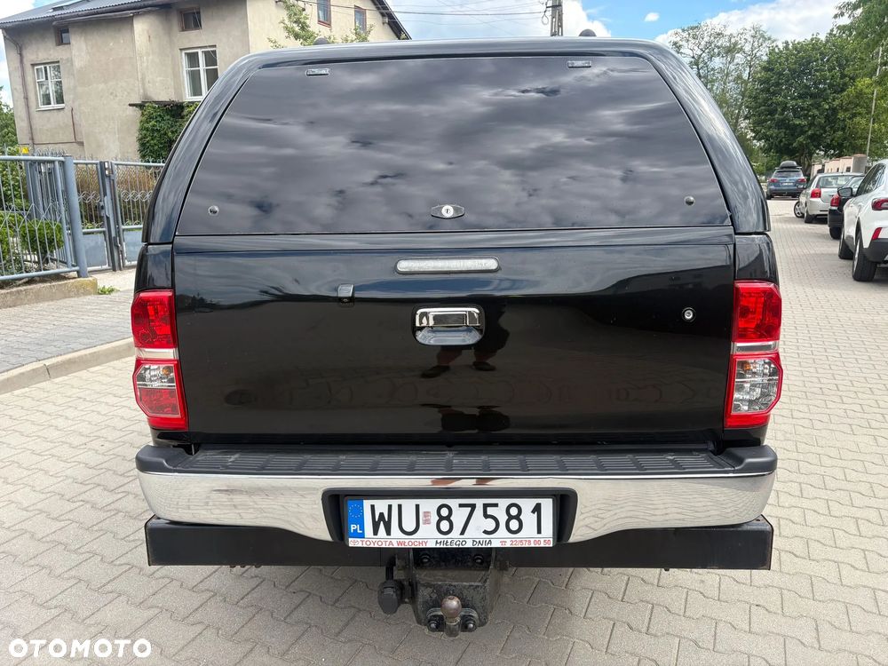 Toyota Hilux 3.0 D-4D Invincible - 8